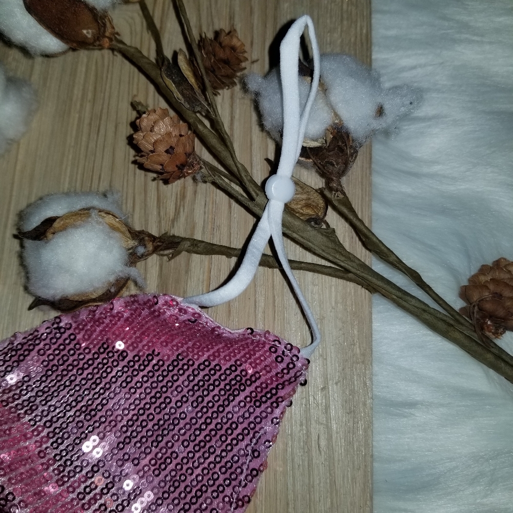 😷😷Beautiful Rose Gold Pink SequinedFace Mask😷😷 - Picture 5 of 7